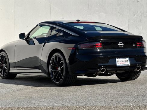 Used 2024 Nissan Z Performance w/ Floor Mat Package image 6