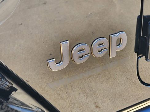 Used 2024 Jeep Wrangler Unlimited Rubicon 392 AWD/4WD image 12