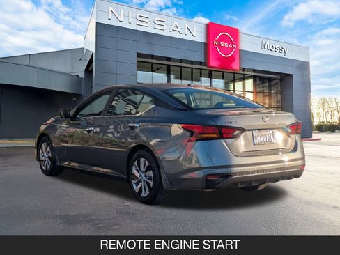 Used 2025 Nissan Altima 2.5 S image 7