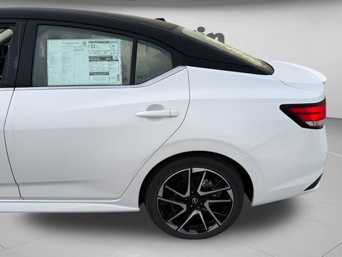 New 2025 Nissan Sentra SR image 22
