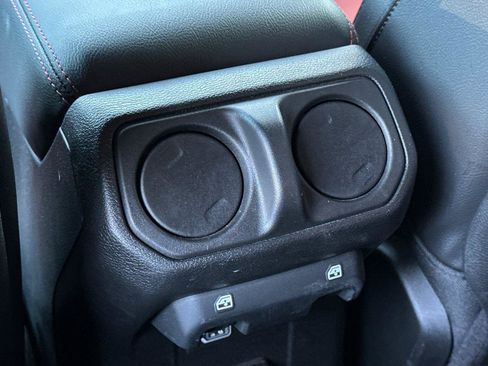 Used 2023 Jeep Wrangler Unlimited Rubicon 4xe image 13