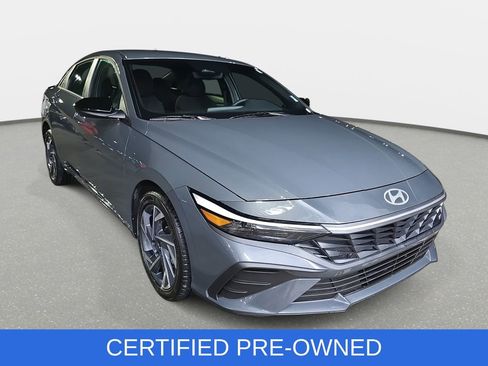 Certified 2025 Hyundai Elantra Sport image 3