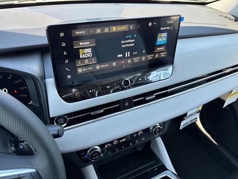 New 2026 Mitsubishi Outlander SEL FWD image 11