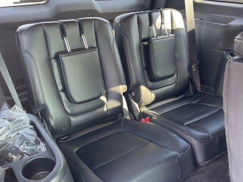 Used 2016 Ford Explorer XLT w/ Equipment Group 202A image 16