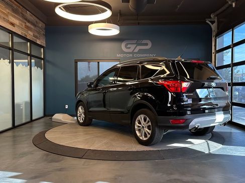 Used 2019 Ford Escape SEL FWD image 5