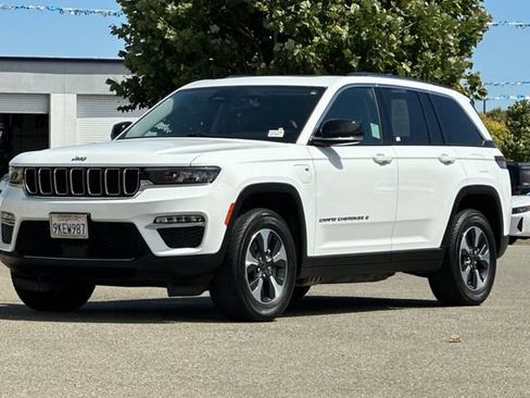 Used 2024 Jeep Grand Cherokee Limited 4xe AWD/4WD image 8