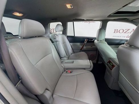 Used 2013 Toyota Highlander Limited FWD image 35
