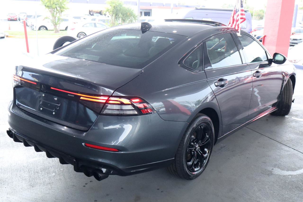 Used 2025 Honda Accord SE image 5