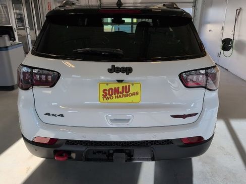 New 2026 Jeep Compass Trailhawk w/ Trailer Tow Group image 4