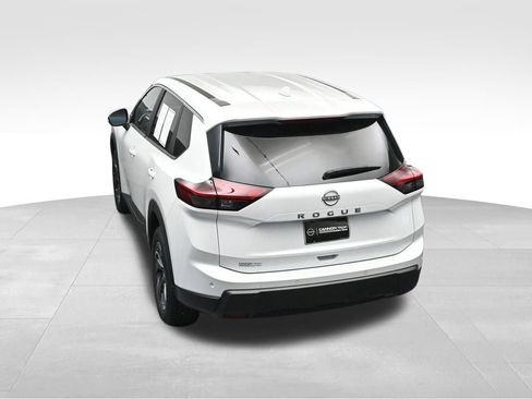 Used 2025 Nissan Rogue SV FWD image 35