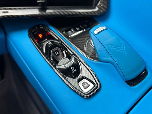 Used 2022 Chevrolet Corvette Stingray Premium Cpe w/ Z51 Performance Package RWD image 16