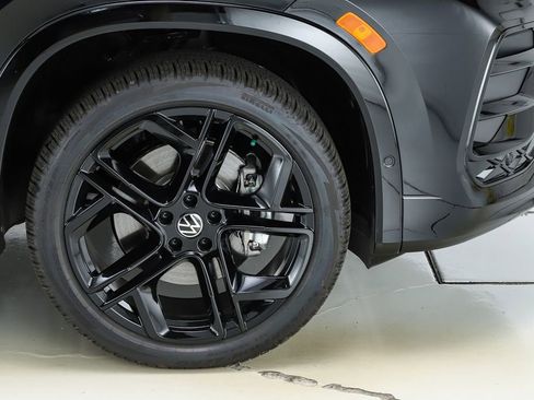 New 2026 Volkswagen Tiguan SE R-Line image 53