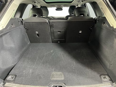 Used 2025 Volvo XC60 B5 Plus image 28