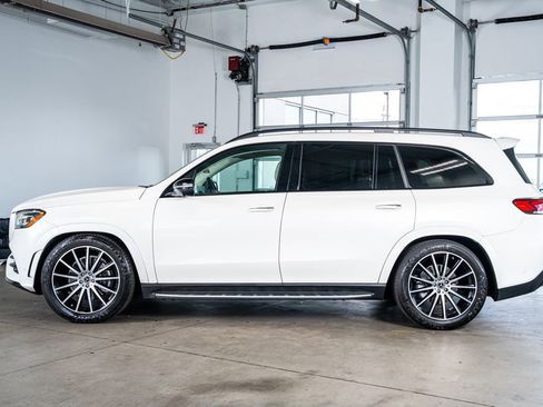 Used 2020 Mercedes-Benz GLS 580 GLS 580 w/ E-Active Body Control Package image 8