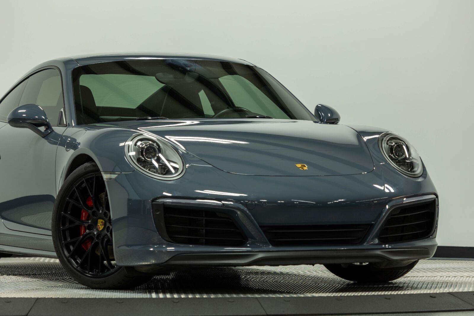 Used 2017 Porsche 911 Carrera 4S AWD/4WD image 3