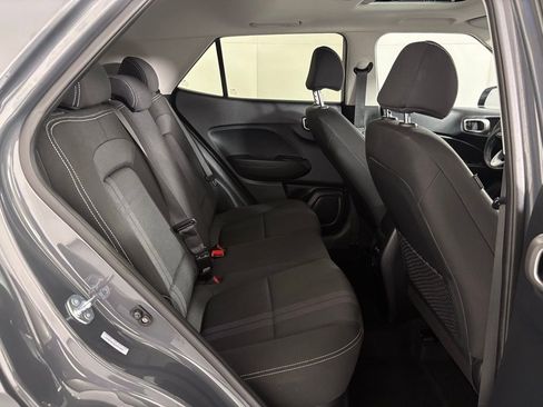 Used 2025 Hyundai Venue SEL FWD image 39
