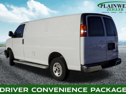 Used 2024 GMC Savana 2500 w/ Driver Convenience Package image 2