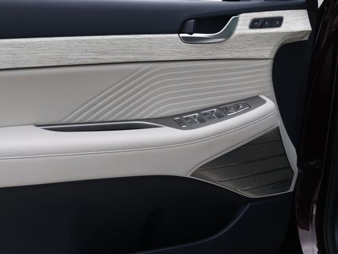 Used 2025 Hyundai Palisade Calligraphy image 16