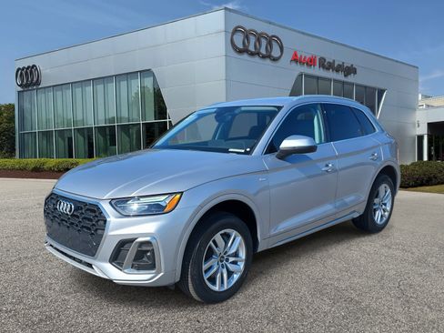 Used 2022 Audi Q5 2.0T Premium image 1