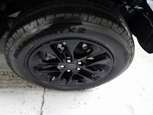 Certified 2025 Jeep Wrangler Unlimited Sahara image 27