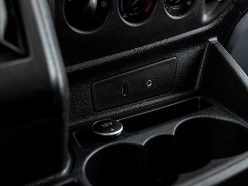 Used 2015 Ford Transit 150 XLT image 23