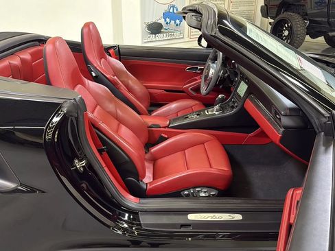 Used 2014 Porsche 911 Turbo S AWD/4WD image 15