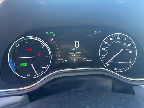 Certified 2021 Toyota Avalon XLE image 10