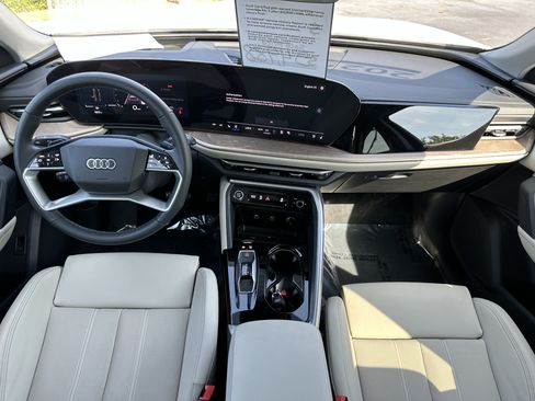 Certified 2025 Audi Q5 Premium Plus w/ Premium Plus AWD/4WD image 13