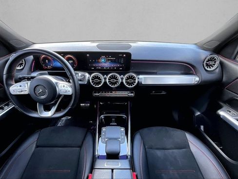 Used 2022 Mercedes-Benz GLB 250 image 16