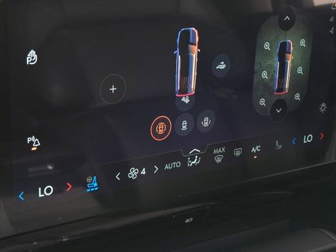 New 2026 Lincoln Navigator Premiere AWD/4WD image 24