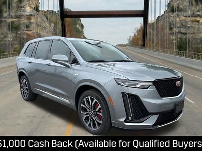 New 2025 Cadillac XT6 Sport w/ Technology Package