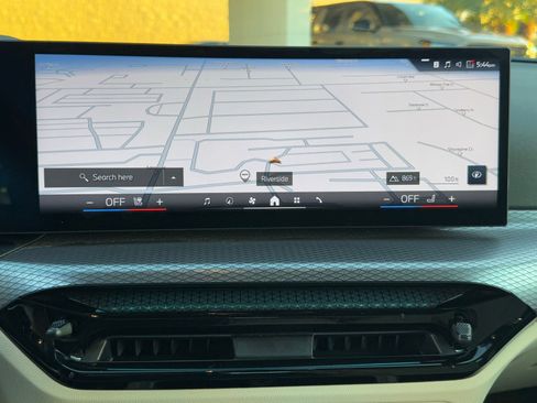 Used 2025 BMW 330i 330i w/ Premium Package image 24