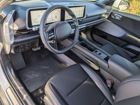 New 2024 Hyundai Ioniq 6 Limited RWD image 17