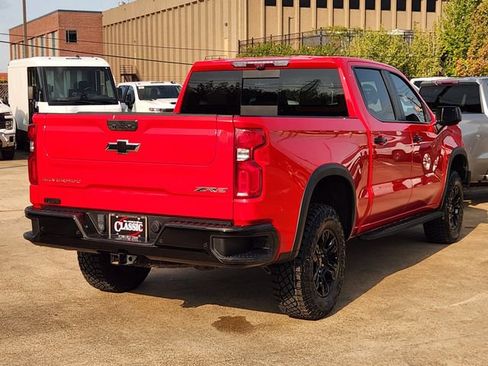Used 2024 Chevrolet Silverado 1500 ZR2 w/ Technology Package AWD/4WD image 7