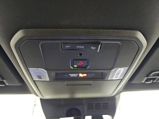 Certified 2025 Toyota Tacoma TRD Off-Road AWD/4WD image 28