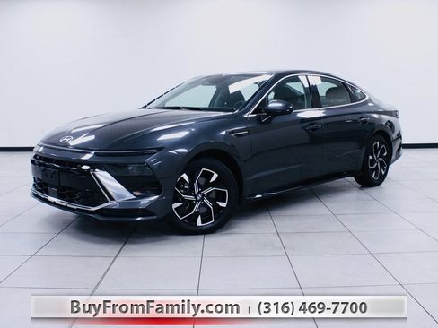 Used 2024 Hyundai Sonata SEL image 1