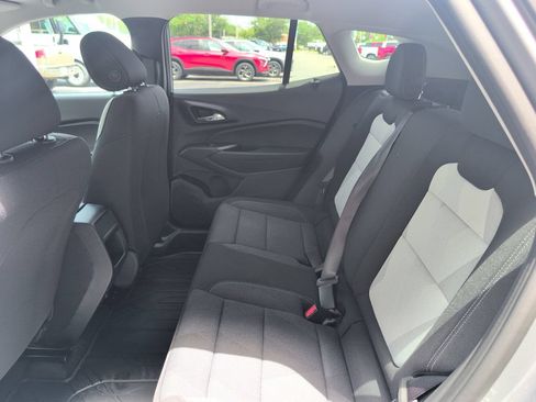 New 2026 Chevrolet Trax LS w/ LS Convenience Package FWD image 31
