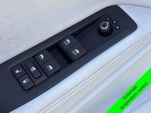 New 2026 Jeep Cherokee Laredo AWD/4WD image 14