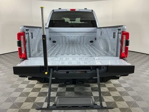 Certified 2025 Ford F350 Lariat w/ FX4 Off-Road Package AWD/4WD image 8