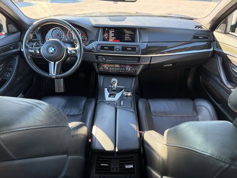 Used 2016 BMW M5 image 3