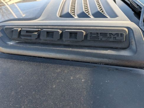 Used 2019 RAM 1500 Laramie image 8