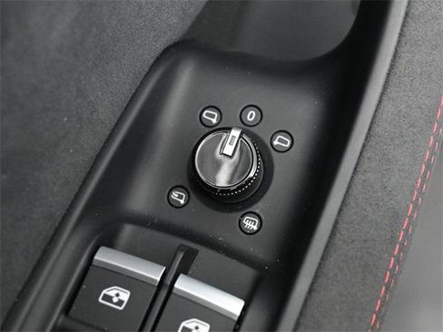 Used 2025 Audi RS Q8 performance image 12