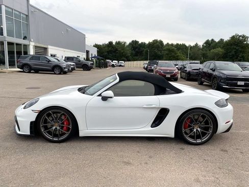 Used 2021 Porsche 718 Boxster Spyder RWD image 6