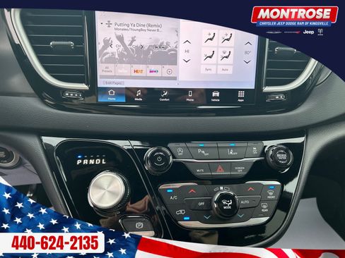 New 2026 Chrysler Voyager LX image 17