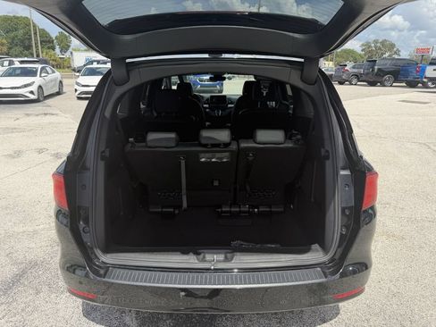 Used 2023 Honda Odyssey Sport image 13