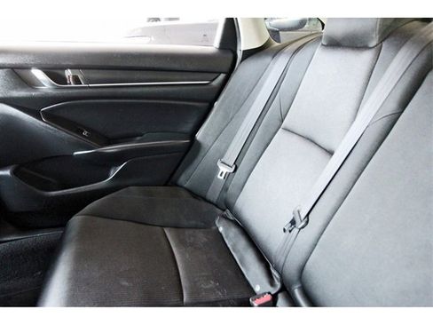 Used 2018 Honda Accord LX image 11