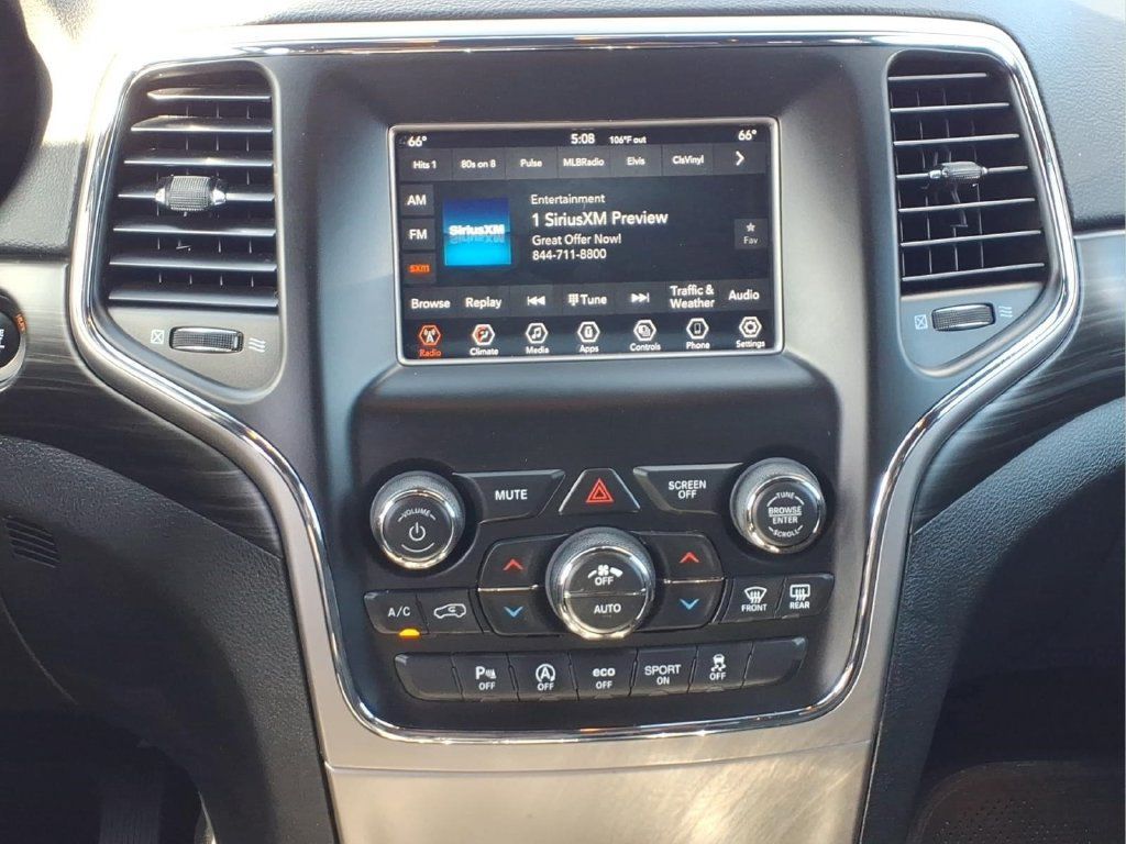 Used 2021 Jeep Grand Cherokee Laredo AWD/4WD image 19