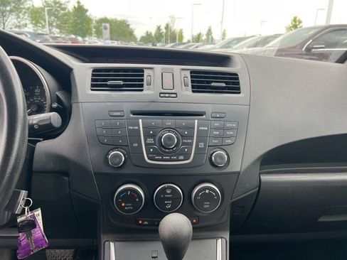 Used 2014 MAZDA MAZDA5 Sport FWD image 16