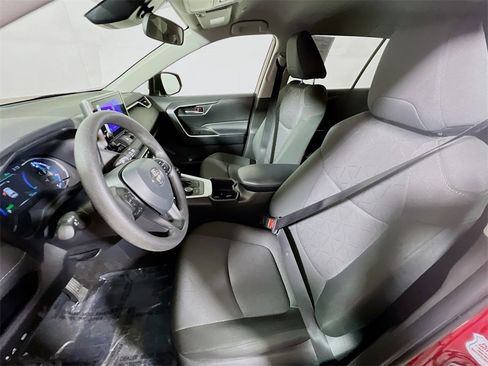 Certified 2025 Toyota RAV4 XLE image 19