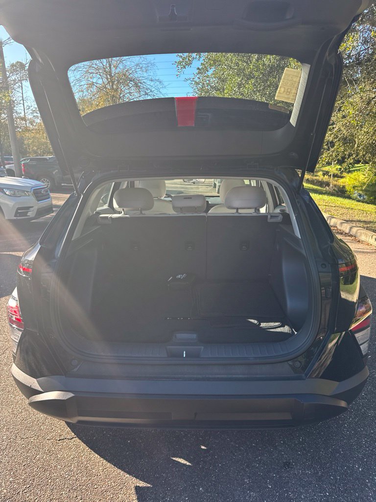 Used 2025 Hyundai Kona SE FWD image 20